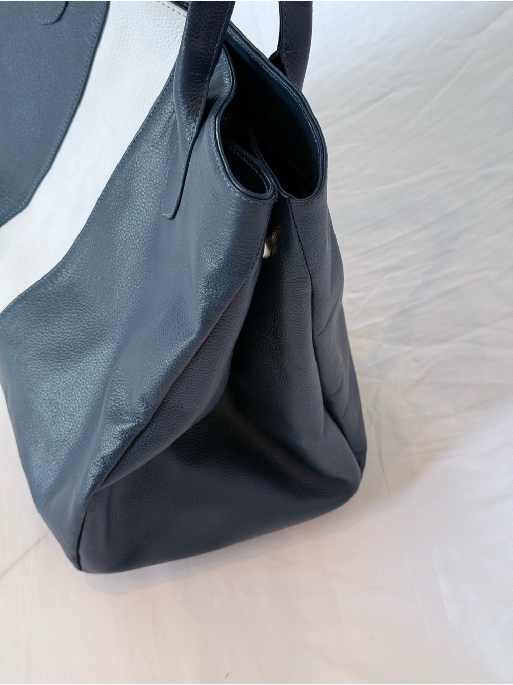 Classic Navy Tote with White Center Stripe - Women's 100%  Leather Shoulder Bag - Picture 9 of 16